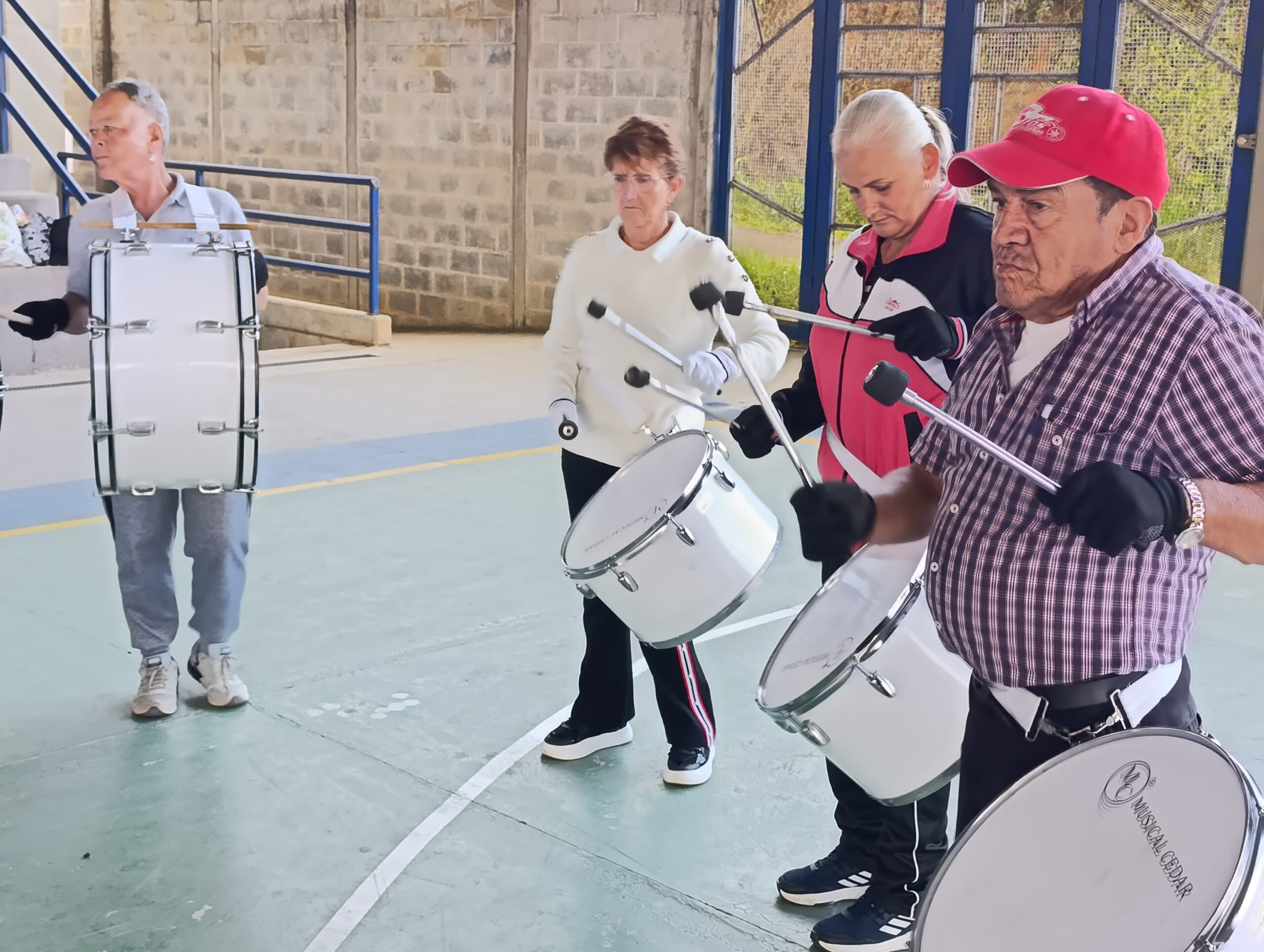 Banda de Adultos Mayores de San Pedro de los Milagros: Un Vistazo a Su Pasión Musical