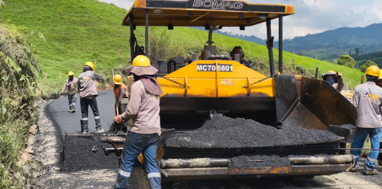 Lista pavimentación en la vía San Juan hasta el sector La Matica en San Pedro de los Milagros