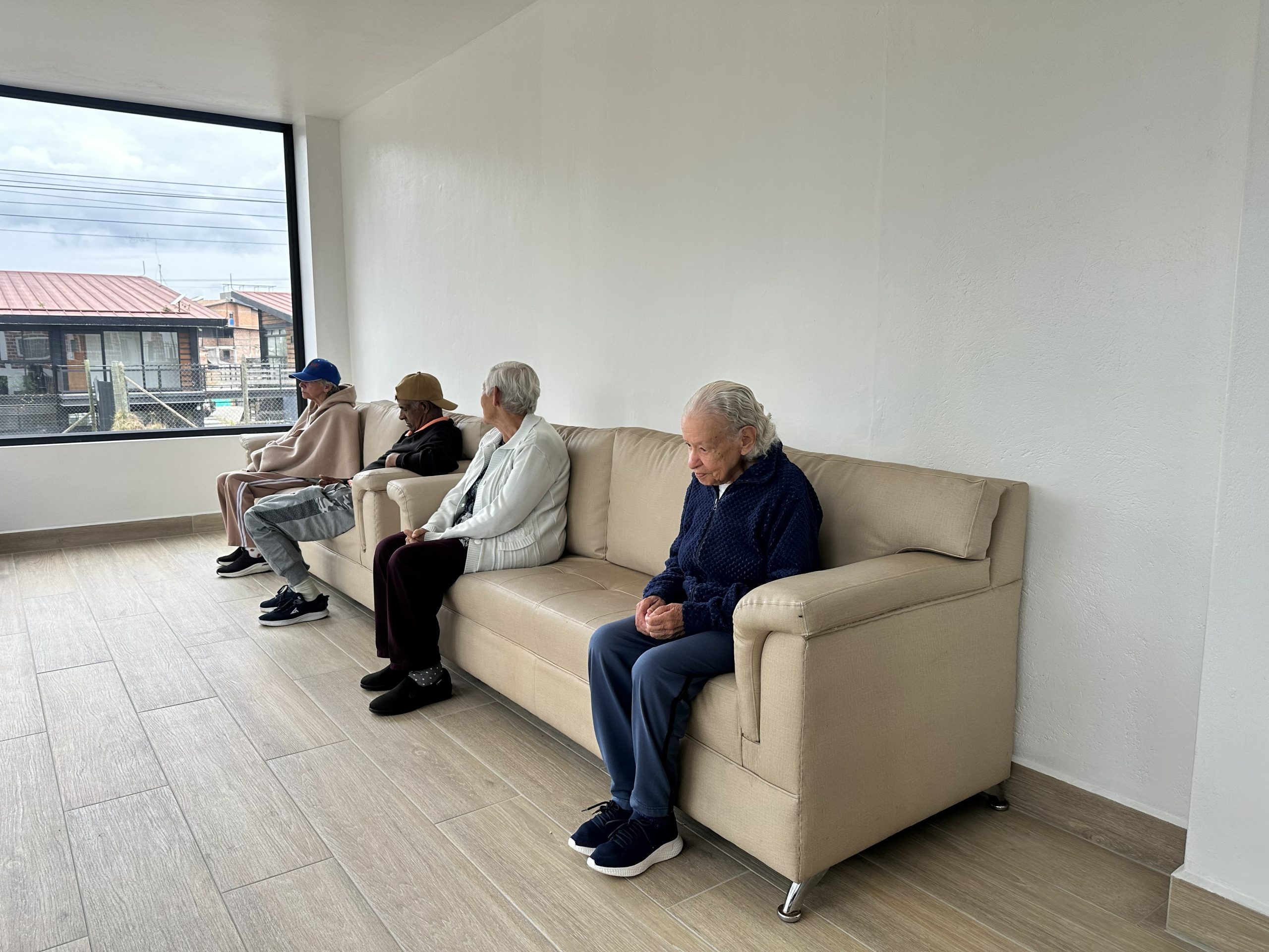 Una ventana a la vida: el nuevo espacio que alegra los días de los adultos mayores del Hogar San Francisco